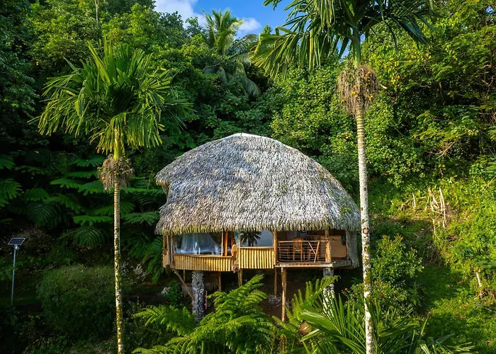 Vanira Lodge