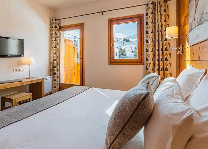 Hotel Carlina By Les Etincelles La Plagne