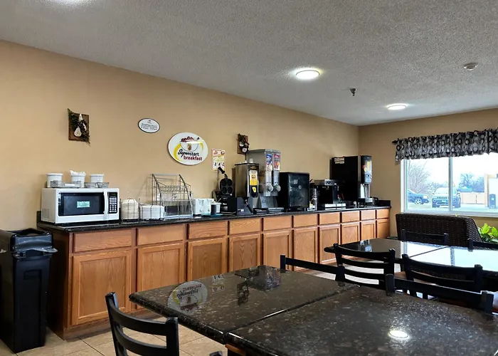 Super 8 By Wyndham Greenville