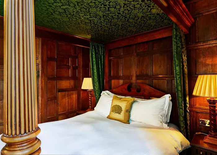 Ockenden Manor Hotel & Spa