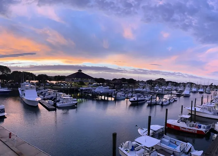 Inn At Camachee Harbor