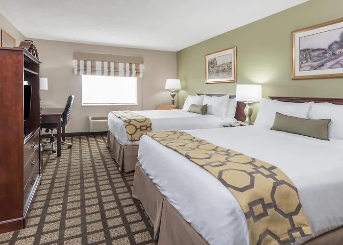 Baymont By Wyndham Fulton Hotel