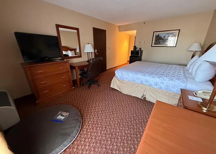 Surestay Plus Hotel By Best Western Reno Airport