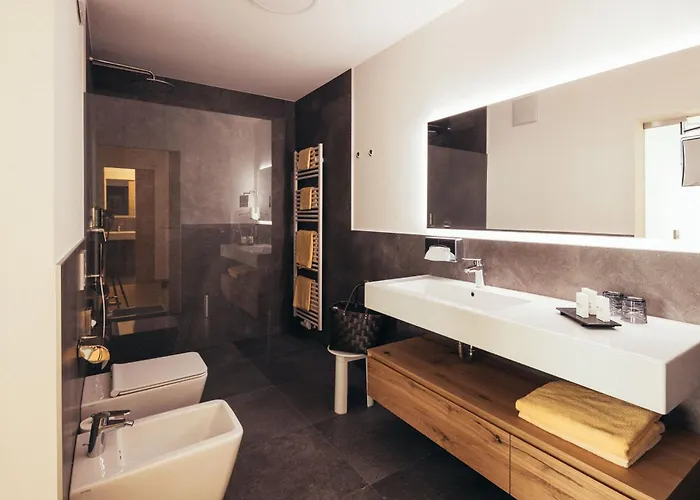 Hotel Goldene Rose Schlanders