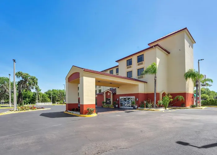 Sleep Inn Leesburg Chain Of Lakes