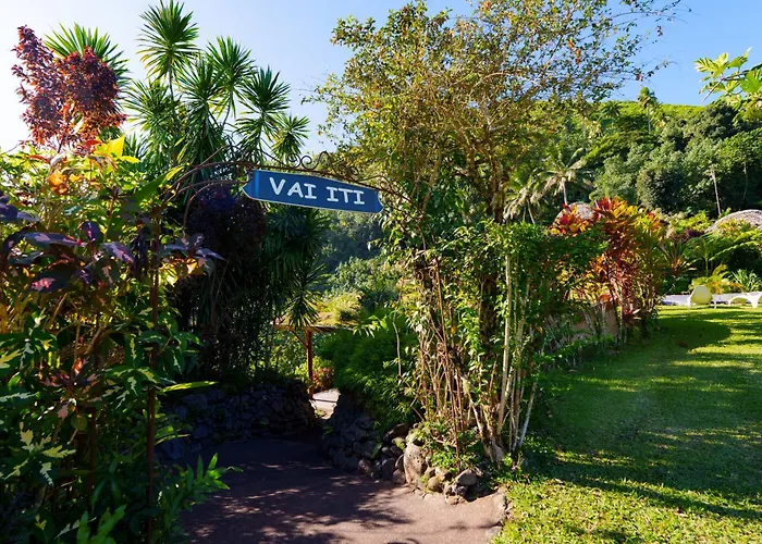 Vanira Lodge