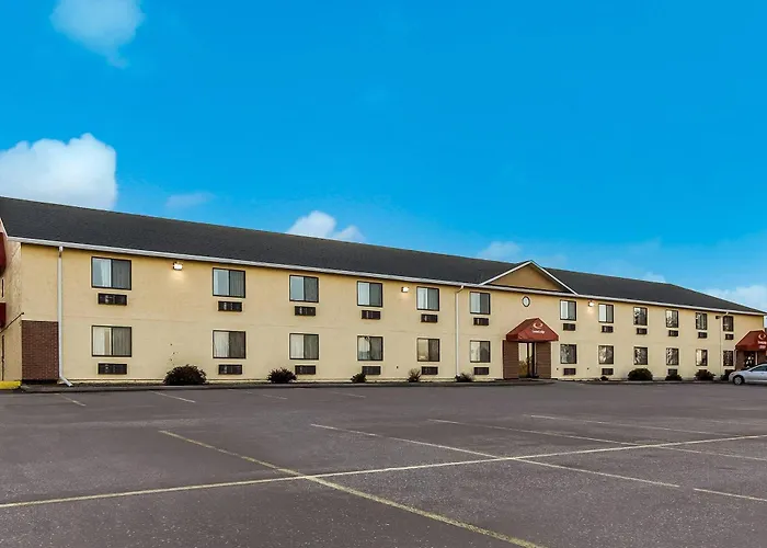 Econo Lodge Inn & Suites Yankton