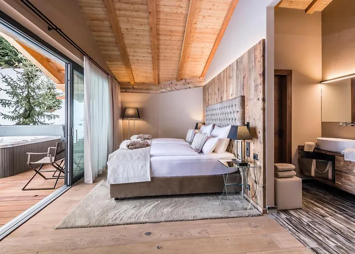 Hotel Montchalet Ortisei