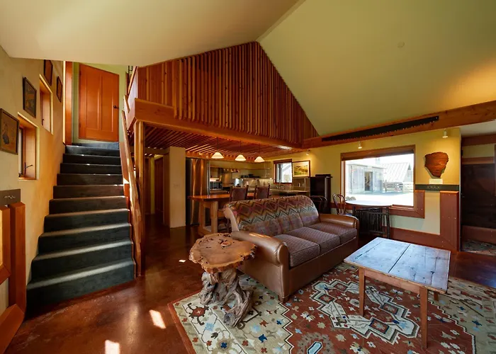The Inn At Newport Ranch Inglenook