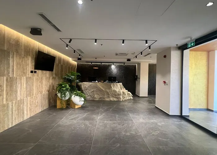 Bounty Hotel