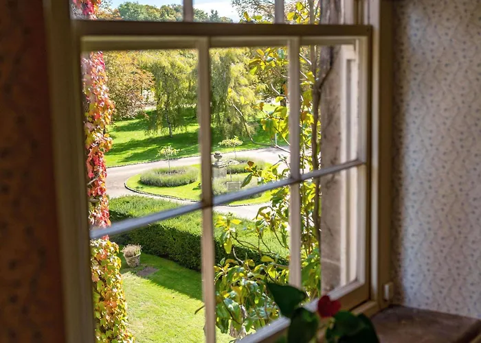 Hotel Lucknam Park, Emblems Collection Chippenham 