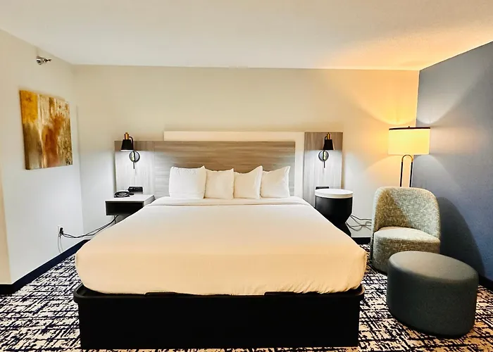 Best Western Plus Omaha Airport Inn