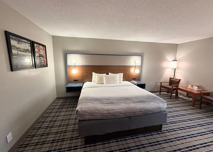 Americinn By Wyndham Appleton Downtown
