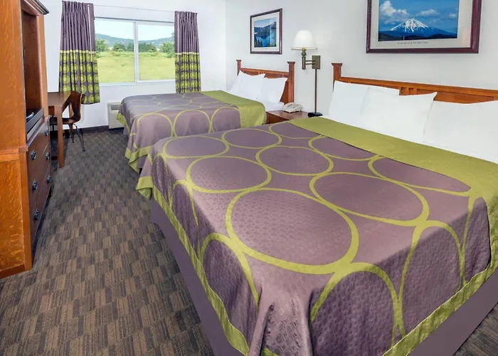 Super 8 By Wyndham Central Pt Medford