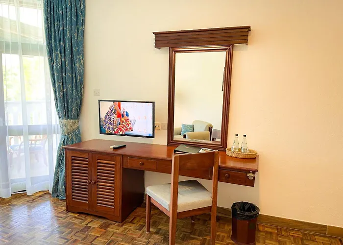Travellers Beach Hotel Mombasa