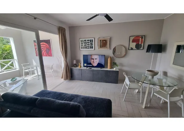 Tracadero Beach Club & Holidays Rentals