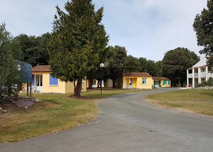 Les Chênes verts Saint-Savinien