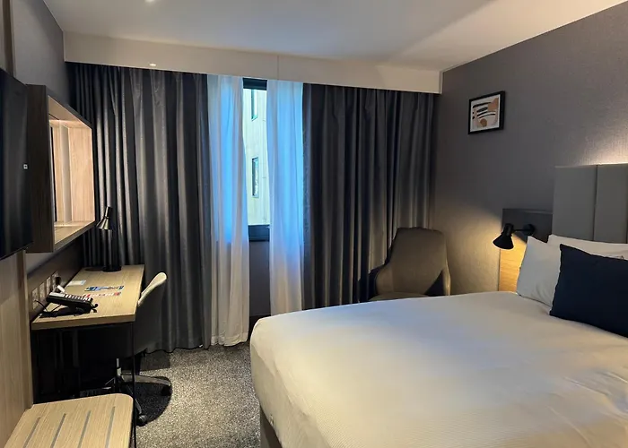 Crowne Plaza London - Kingston By Ihg Hotel Surbiton