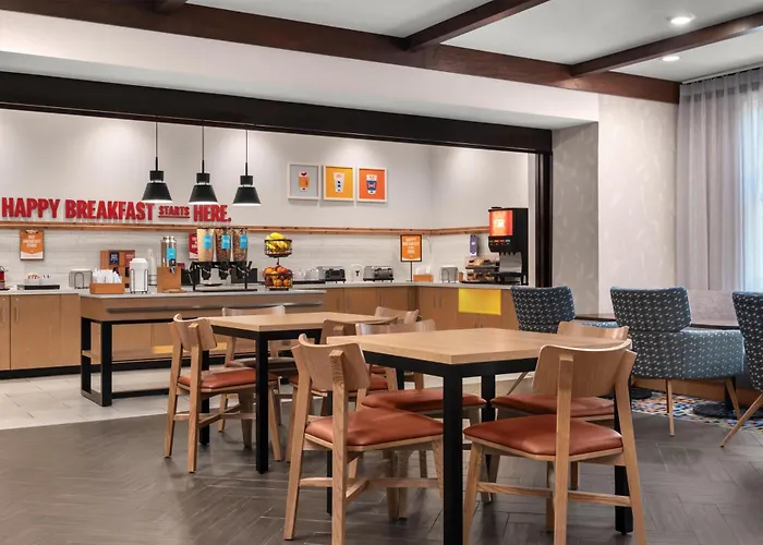 Hampton Inn & Suites Fresno