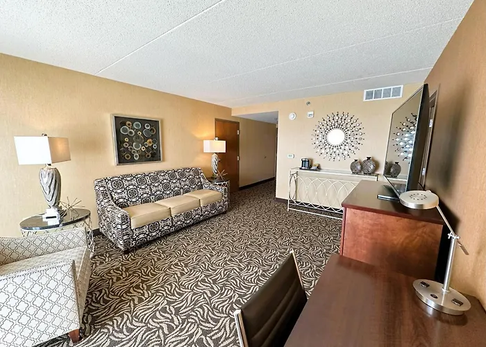 Doubletree By Hilton Bay City - Riverfront