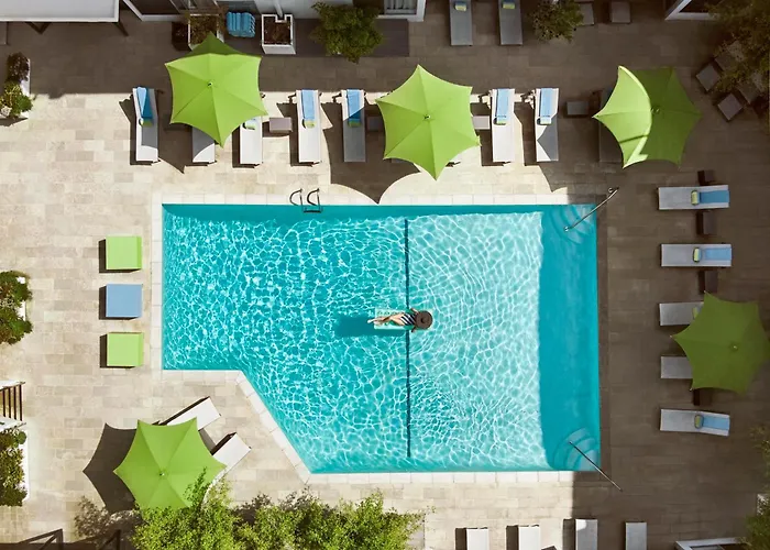 Sunset Marquis Hotel