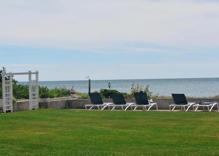 Surf & Sand Beach Motel