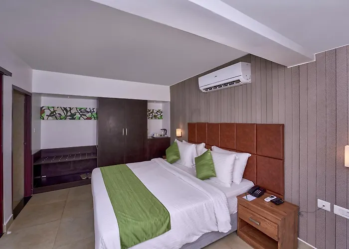 Poetree Thekkady Hotel