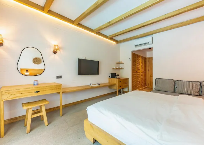 The Pearl Oeluedeniz Hotel