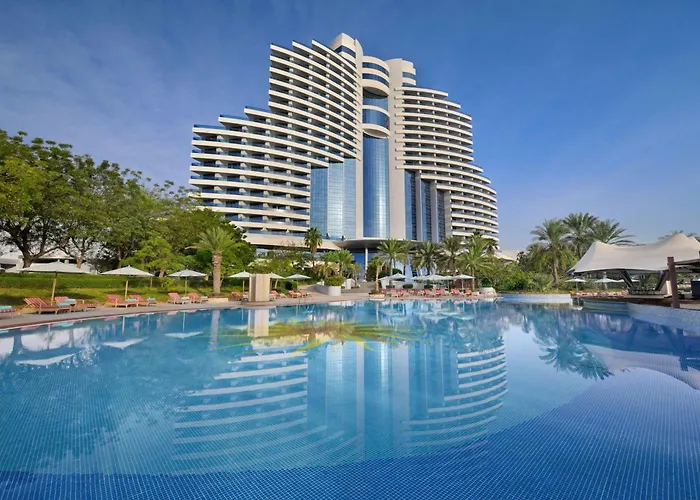 Le Meridien Al Aqah Beach Resort