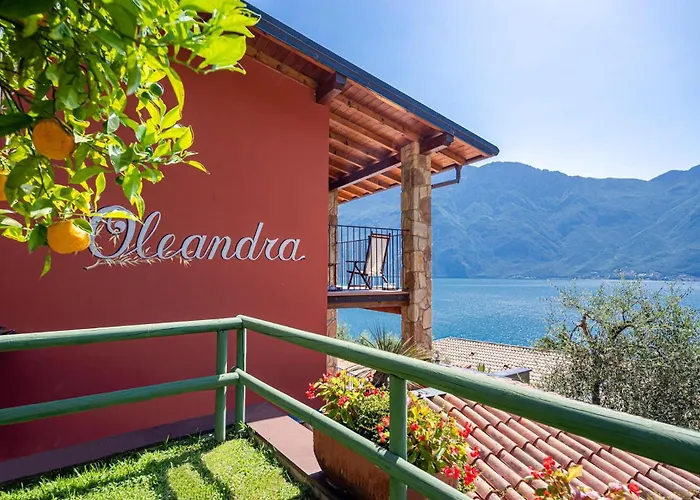 Hotel La Gardenia & Villa Oleandra
