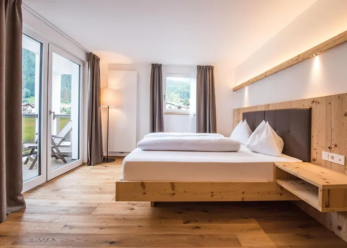 Hotel Fronza - Your Ski & Mountain Home