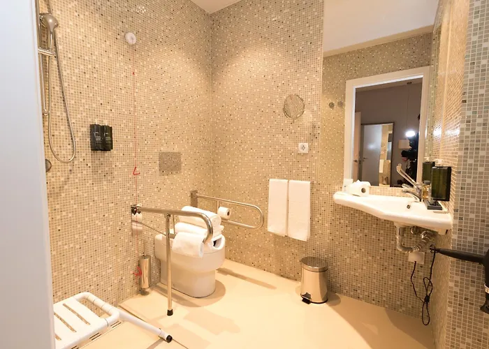 The Leaf Boutique Hotel By Omid (Adults Only)