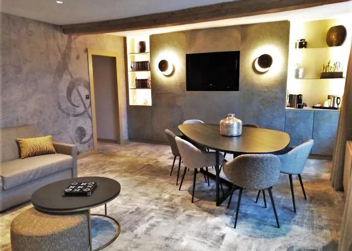 Best Western Le Cheval Blanc -Centre- Vieux Port