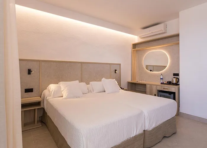 Hotel con jacuzzi a Sant Antoni de Portmany