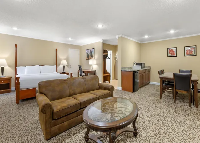 Best Western Plus Wooster Hotel & Conference Center
