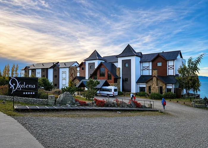 Xelena Hotel & Suites