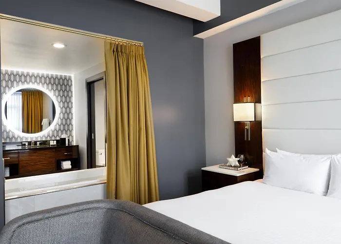 Hotel Metro, Autograph Collection