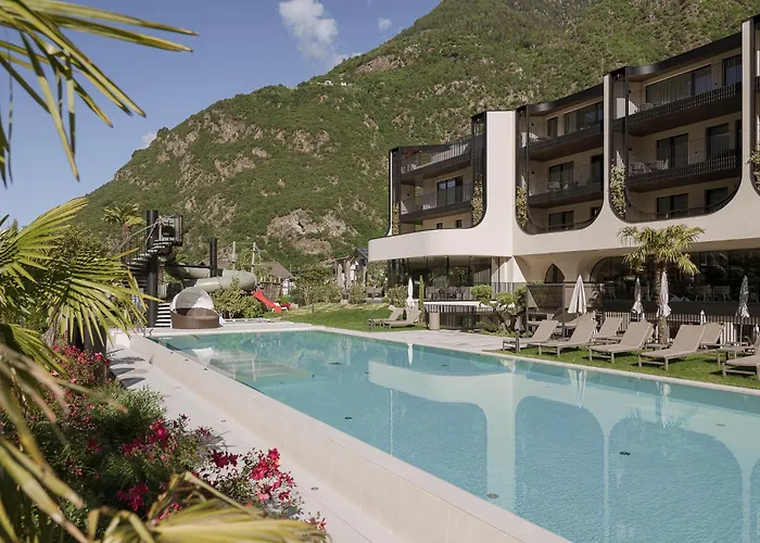 Amaris Suites