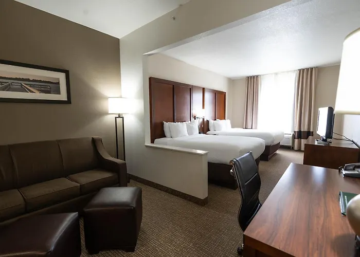 Rapid River Lodge