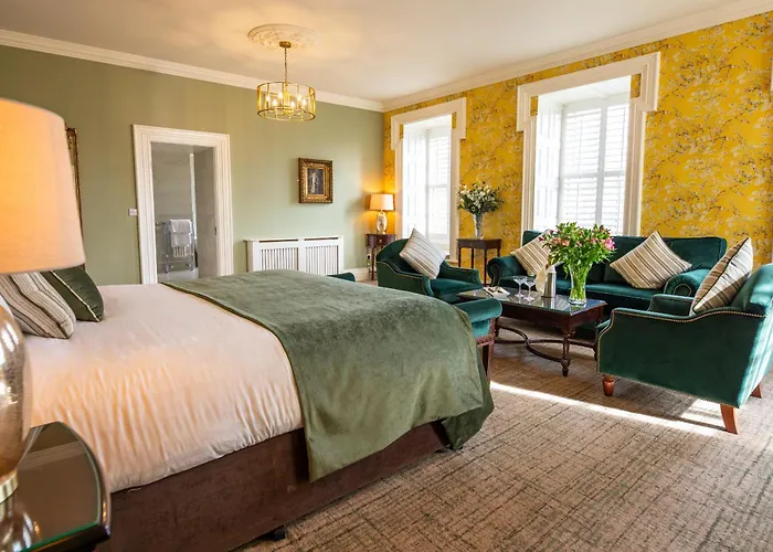 Falls Hotel & Spa