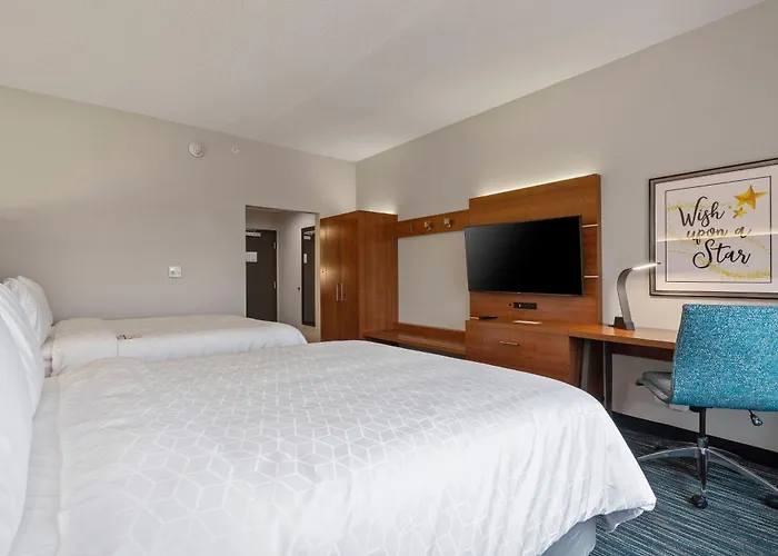 Holiday Inn Express & Suites Orlando- By Ihg