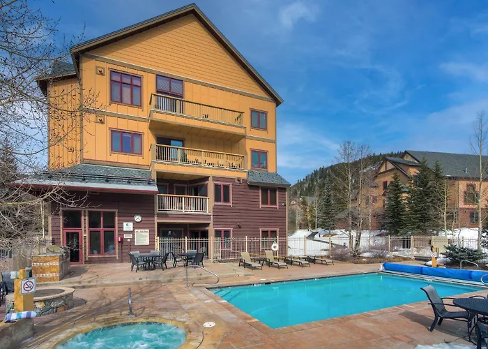 Red Hawk, A Vail s Property