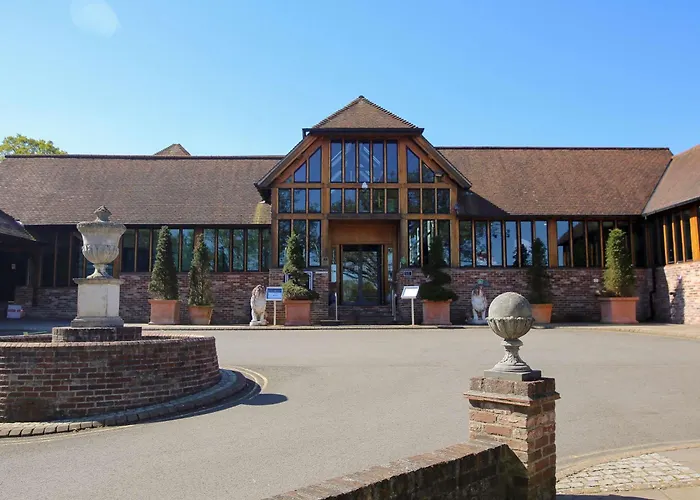 Old Thorns Hotel & Resort