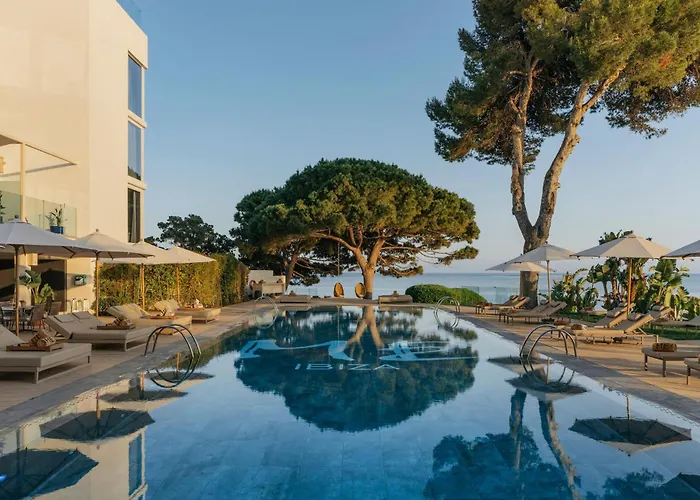 Me Ibiza - The Leading s Of The World