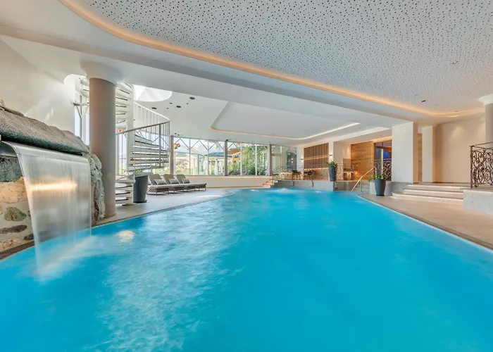 Apparthotel Talhof, Restaurant, Pool und Spa