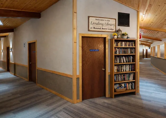 Round Barn Lodge