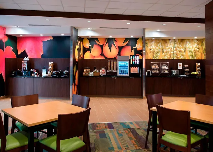 Fairfield Inn & Suites By Marriott Buffalo Amherst/University