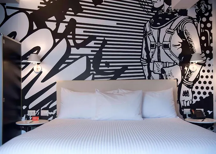 Radisson Red Miraflores