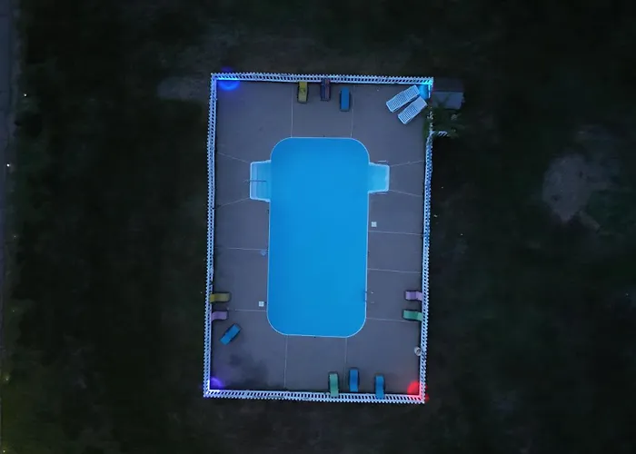 The Villager Motel