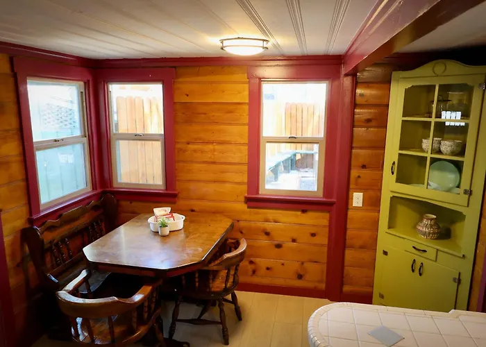 Arkouda Cabins